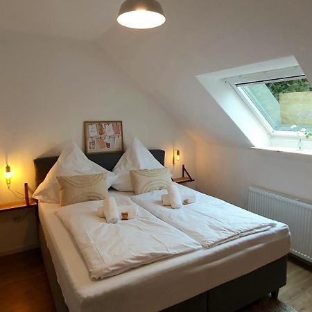 Citychalet- 73M2-Boxspringbett-Neu Renoviert-Kueche-Sehr Ruhig Bochum Exterior photo